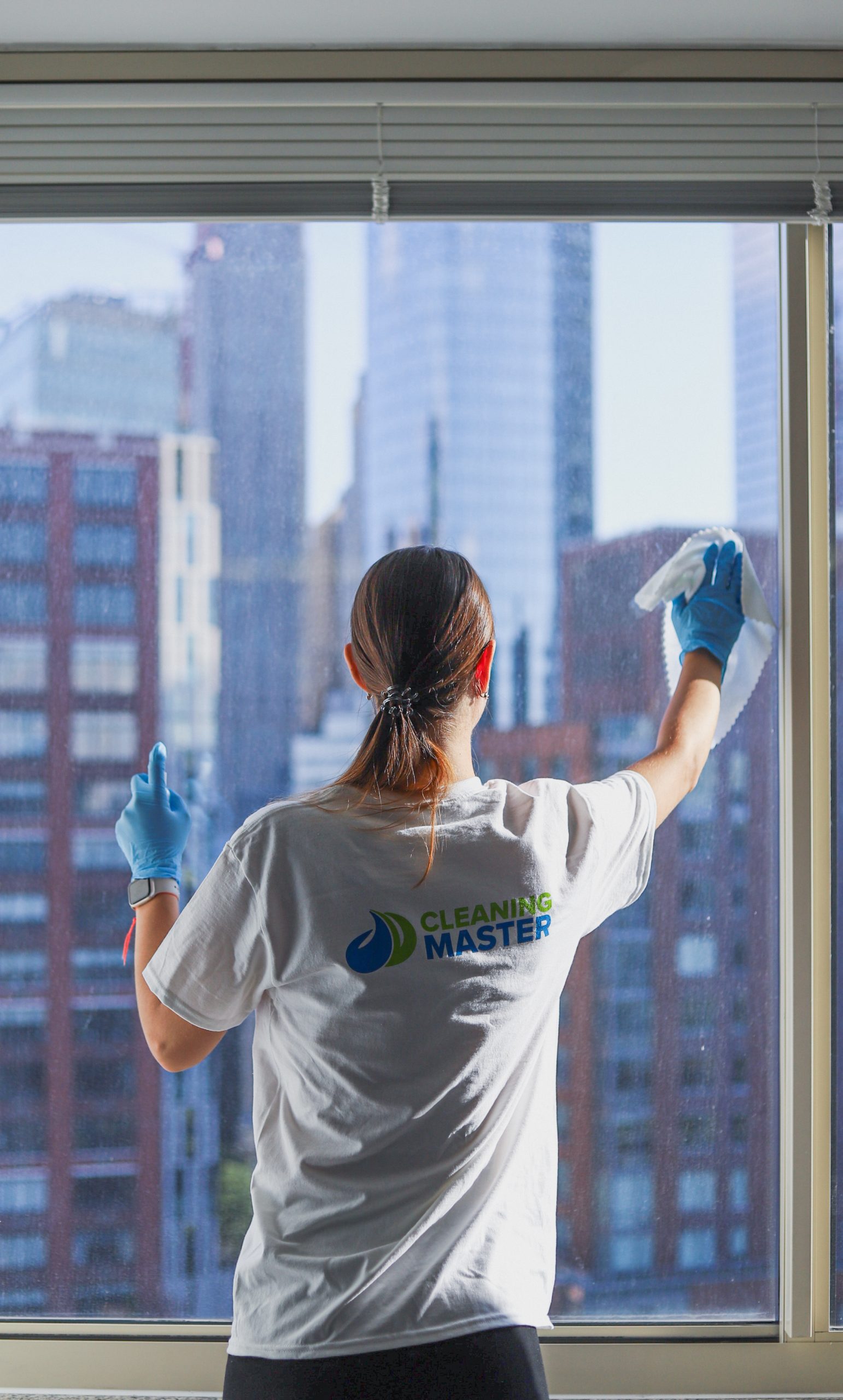 Your Complete Guide To Effective Apartment Window Cleaning